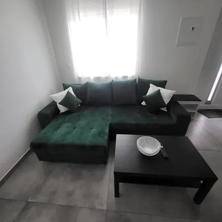 Tanja & Tea Apartment *